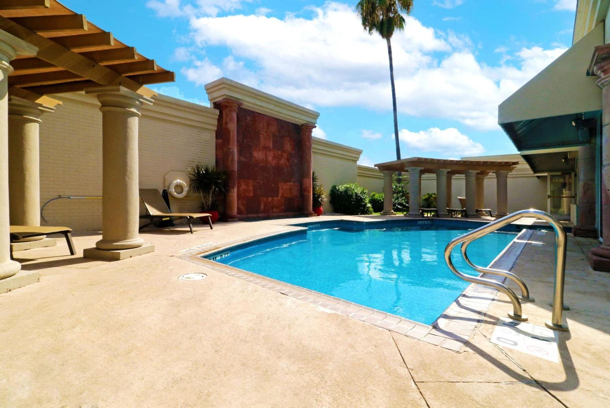 Wyndham Garden Mcallen At La Plaza Mall Екстер'єр фото